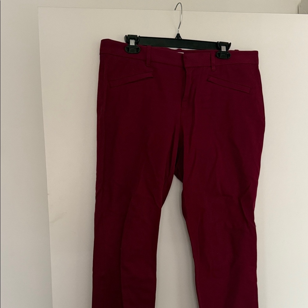 GAP Women's Ankle Pants in Deep Red